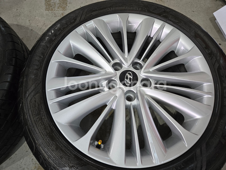 (판매) 아슬란 18인치 휠타이어 판매합니다--2