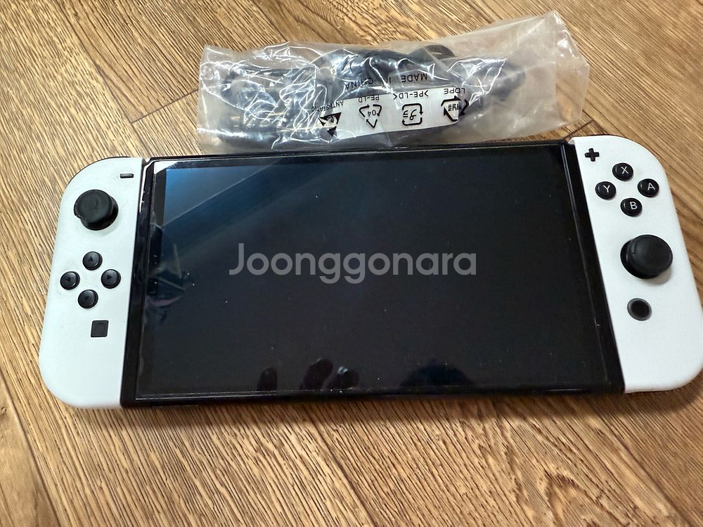 닌텐도 스위치 oled 512기가 팝니다.--0