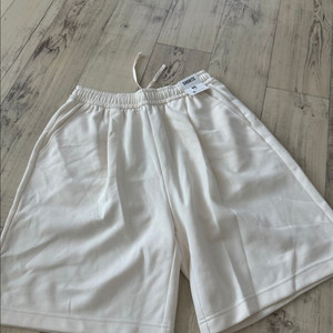 탑텐 반바지 (미듐) 새상품