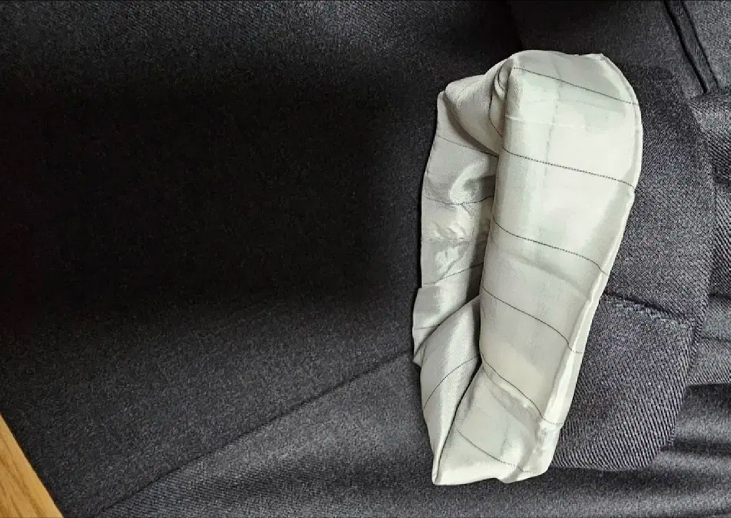 타임옴므 다크차콜 셋업 95/29 사이즈 팝니다.--9