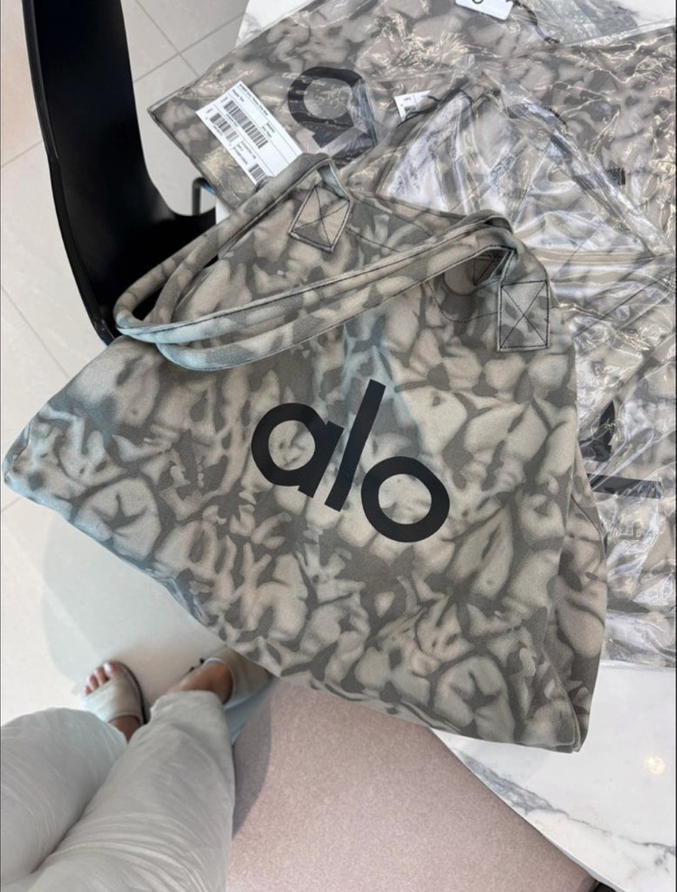 ALO 알로요가 알로 가방 토트백 쇼퍼백--8