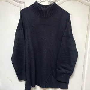 빅사이즈 로미스토리 블랙 도톰한 니트 반폴라