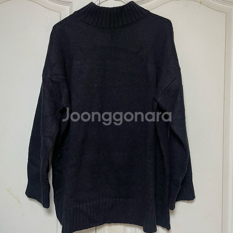 빅사이즈 로미스토리 블랙 도톰한 니트 반폴라--4