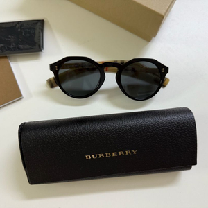 버버리 선글라스(새상품)