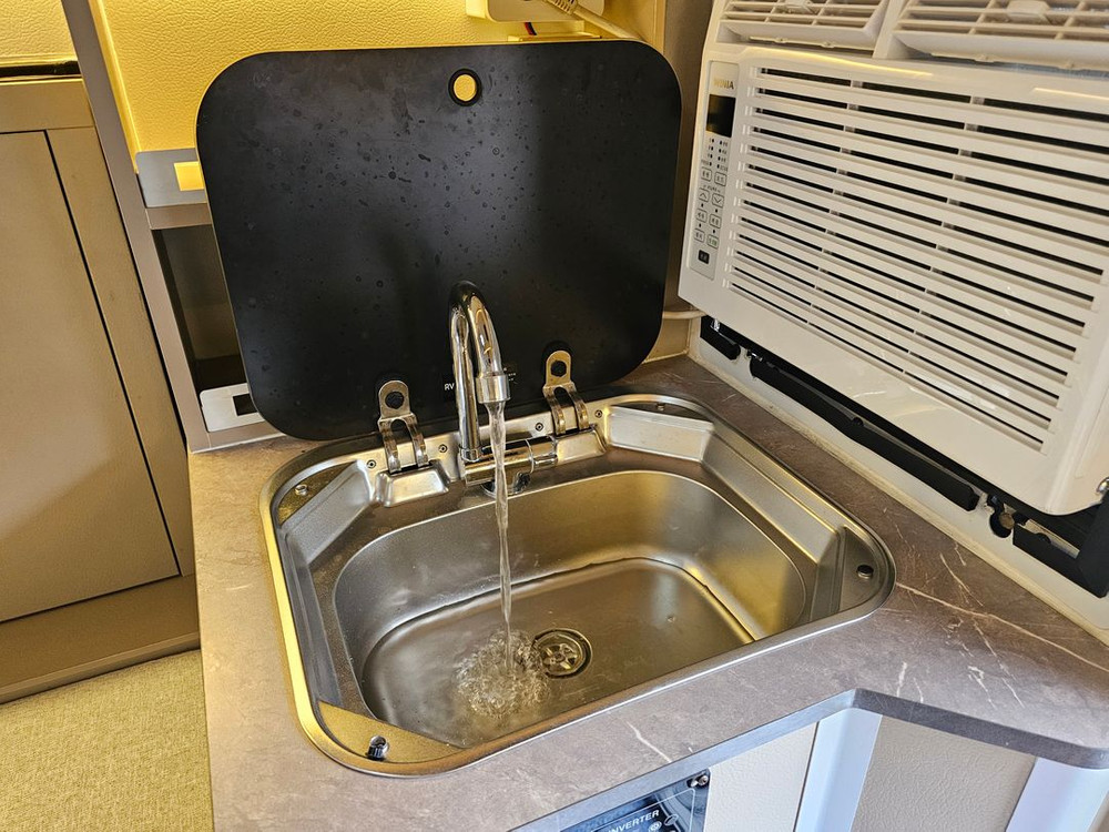 가이아 트럭캠퍼(픽업캠퍼) 빅탑 판매합니다.[판매완료] 이미지