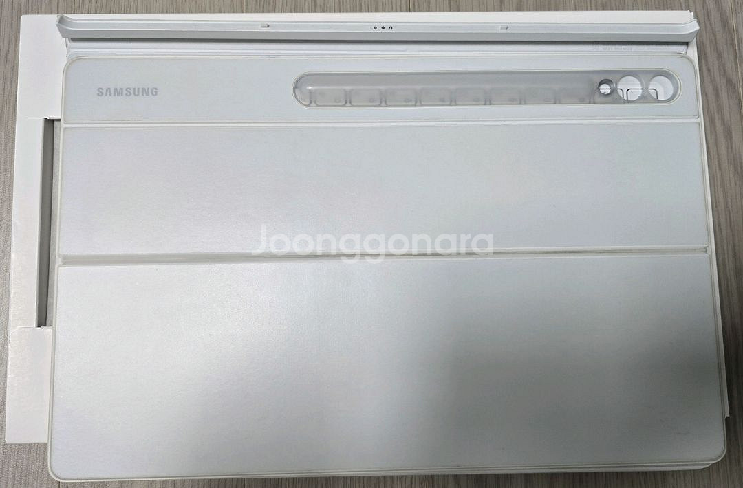 갤럭시탭 s10울트라 512gb 5G 키보드북커버 포함--9