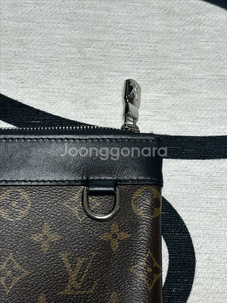 루이비통 클러치백 디스커버리 포쉐트--5