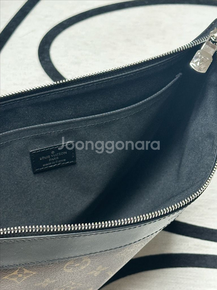 루이비통 클러치백 디스커버리 포쉐트--4