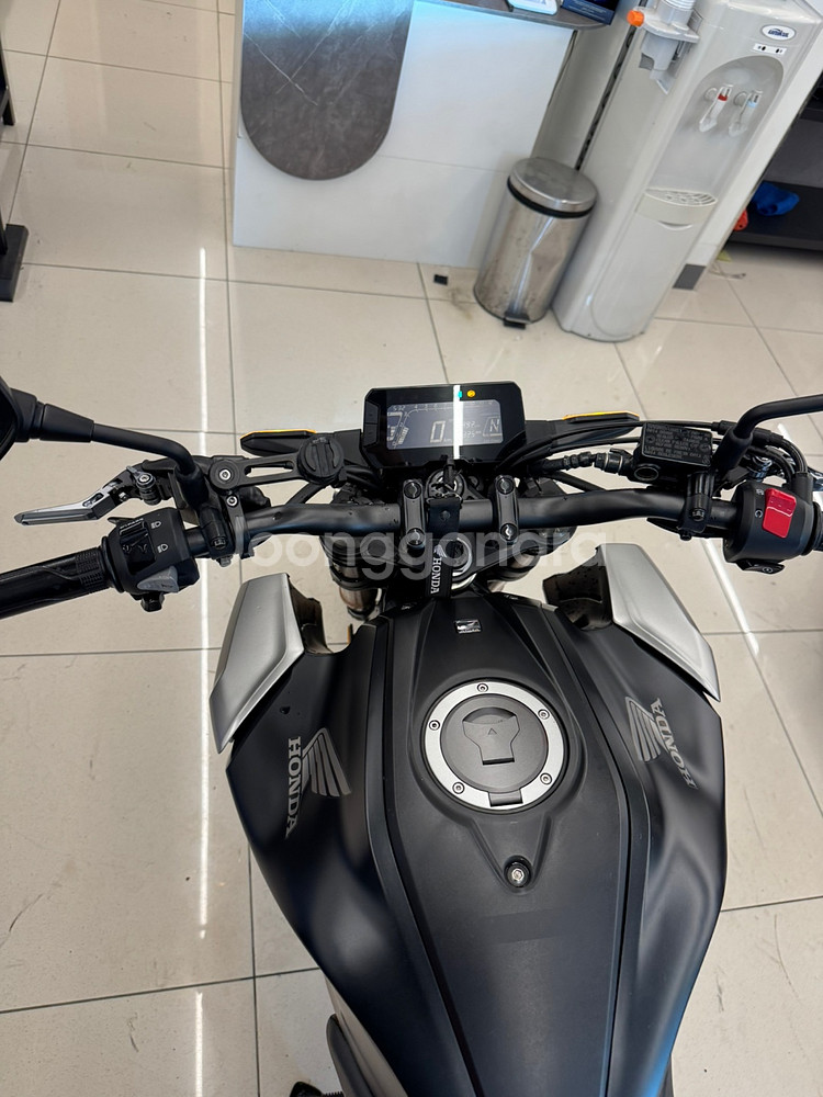 cb125r 22년식 싸게팔아봅니다--6