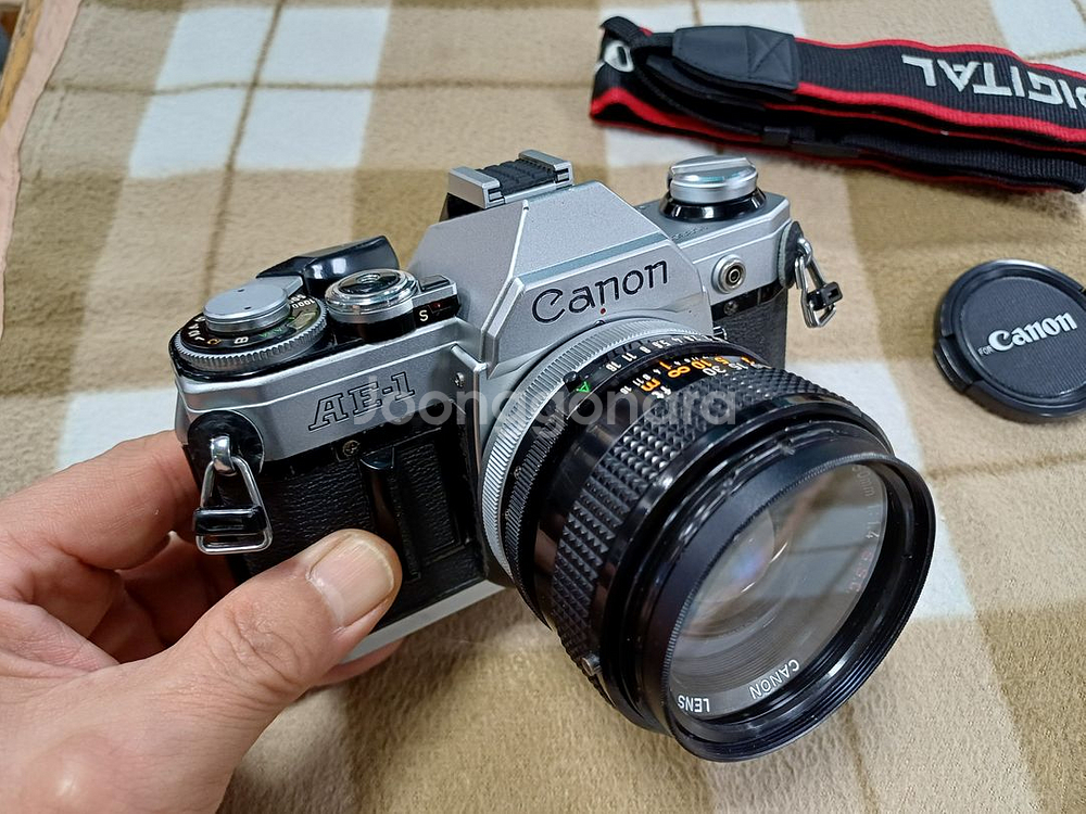캐논 수동카메라 AE-1 판매합니다.--2