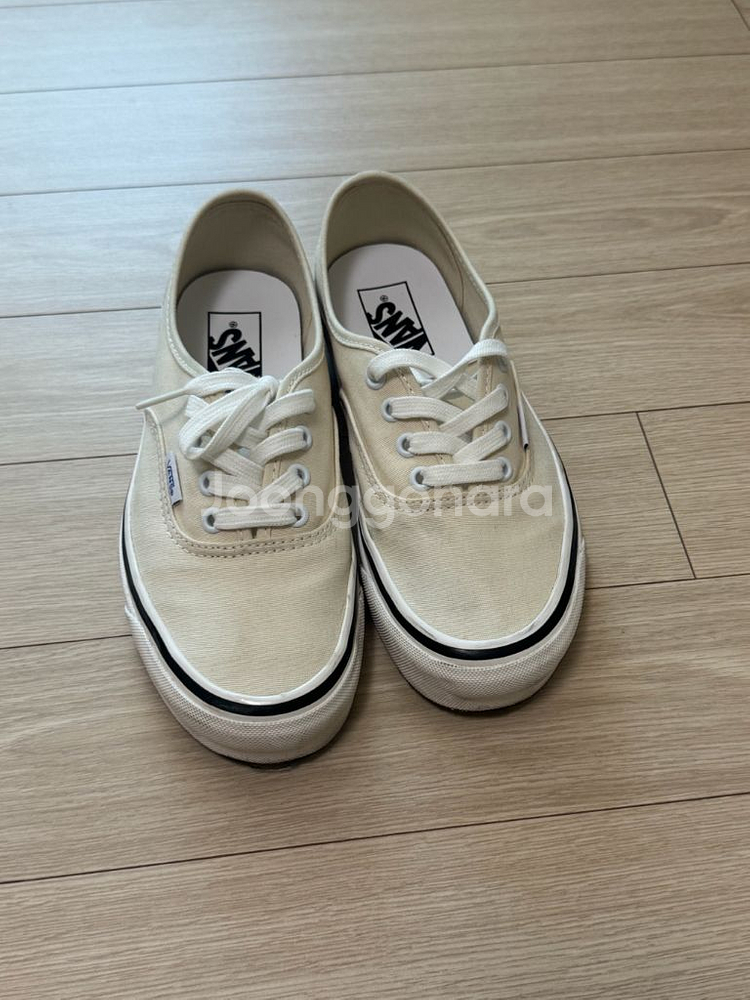 반스 애너하임팩토리 클래식화이트 240--0