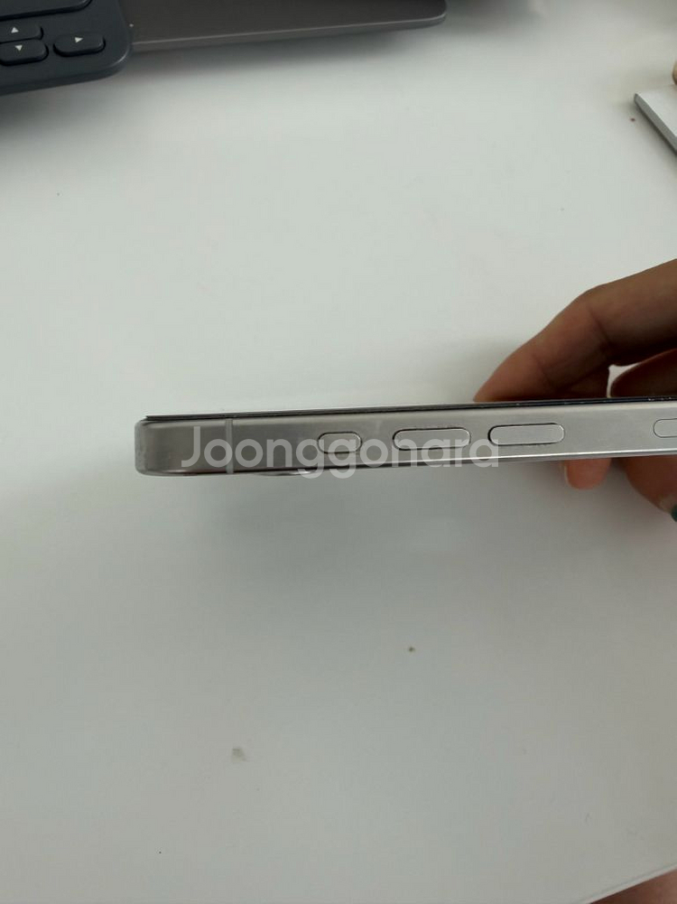 아이폰15pro 화이트 256G--6