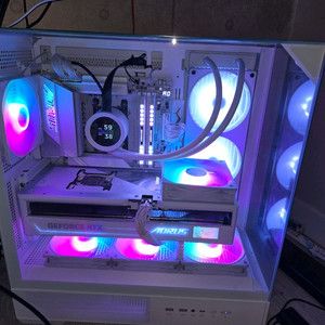 9800x3d 5090화이트에디션( 블랙 교체희망)
