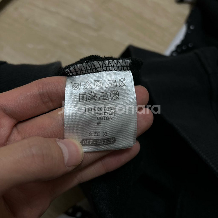 오프화이트 시그니처 디아그 패턴 빅프린팅 후드티 XL--6