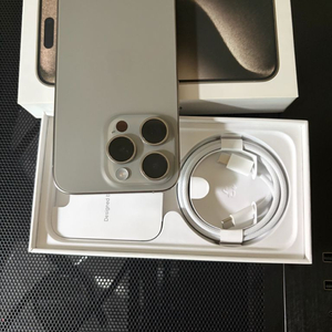 아이폰15 pro max 256GB 리퍼 미사용 풀박스
