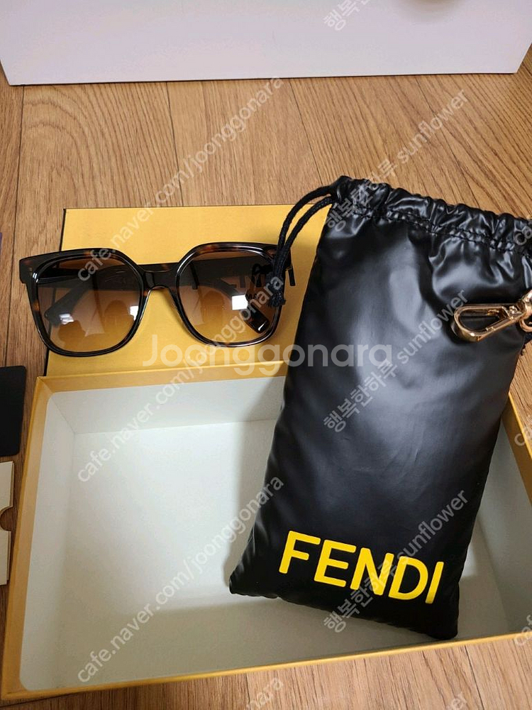 펜디 선글라스 FE4007F--6