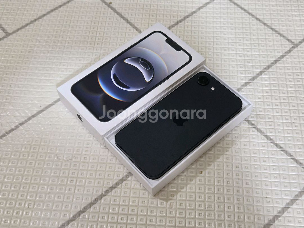 아이폰 16e 블랙 256GB--2