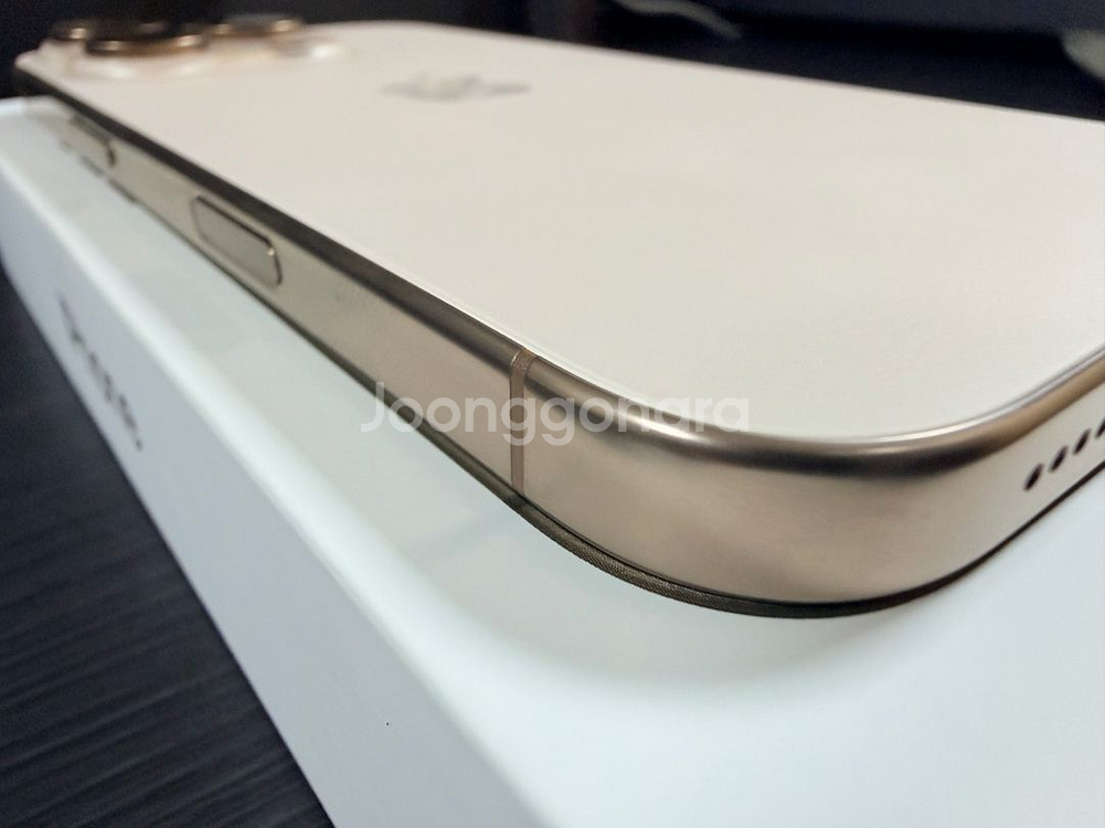아이폰 16 프로 데저트 티타늄 256GB 팝니다--6