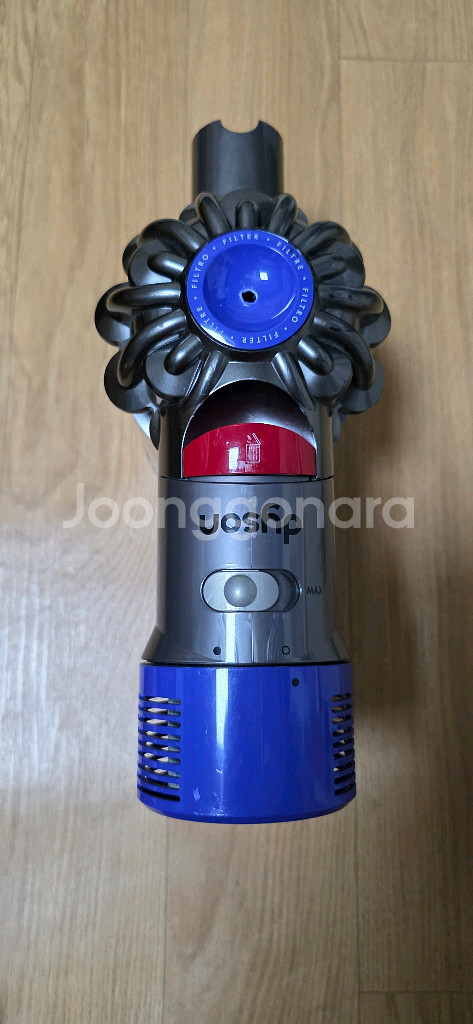 다이슨 V8 본체--1