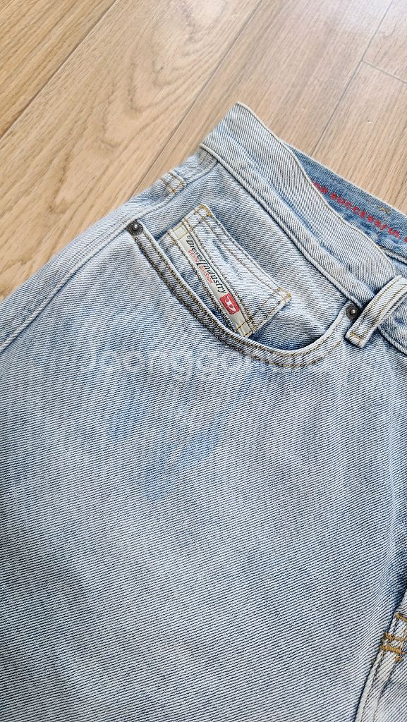 정품 디젤 테이퍼드핏 워시드 청바지 34 35--4