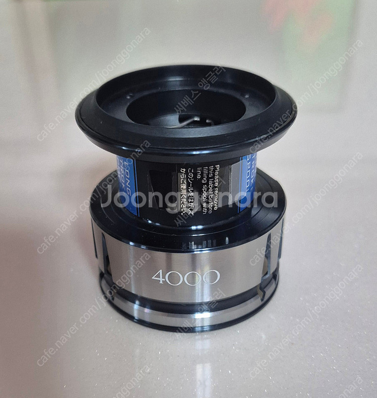 19스트라딕 4000 보조스풀 팝니다.--2