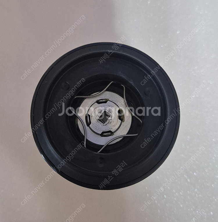 19스트라딕 4000 보조스풀 팝니다.--3