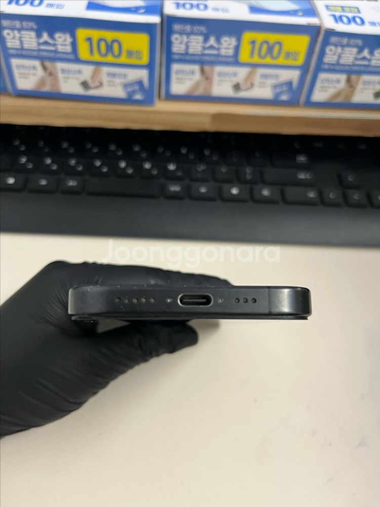 아이폰15프로 256G 블랙티타늄 A급!--3