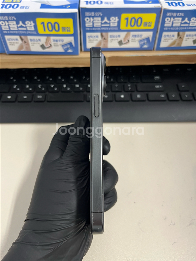 아이폰15프로 256G 블랙티타늄 A급!--5