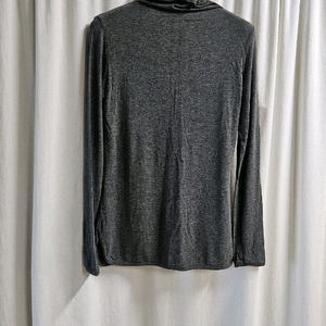 리버젠 목폴라 티셔츠