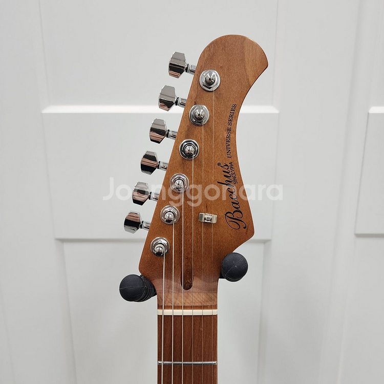 바커스 스트랫 일렉기타 BST-2-RSM 화이트--7