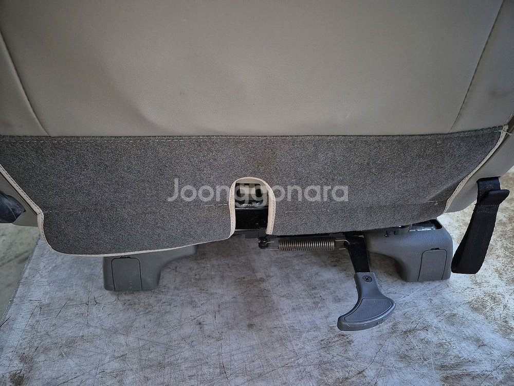 올뉴카니발 7인승 2열시트 팝니다 (회전시트)--4