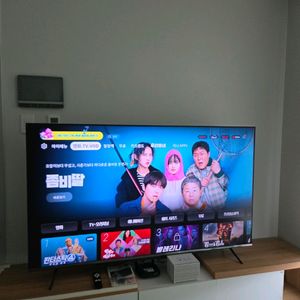 이스트라 65인치 스마트 TV