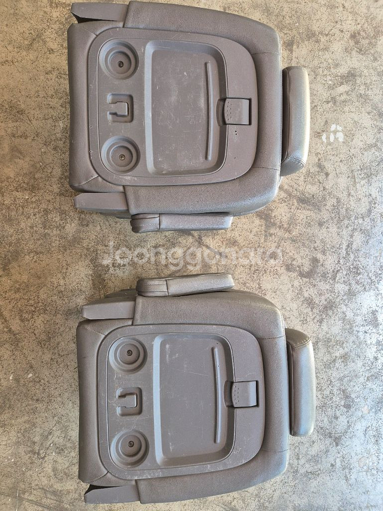 코란도 투리스모 9인승 2열시트 팝니다--1