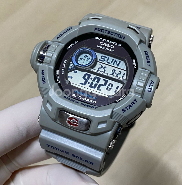 지샥 라이즈맨 그레이 GW-9200CDJ--1