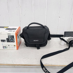 소니 a5100 미러리스 카메라, 렌즈 2개