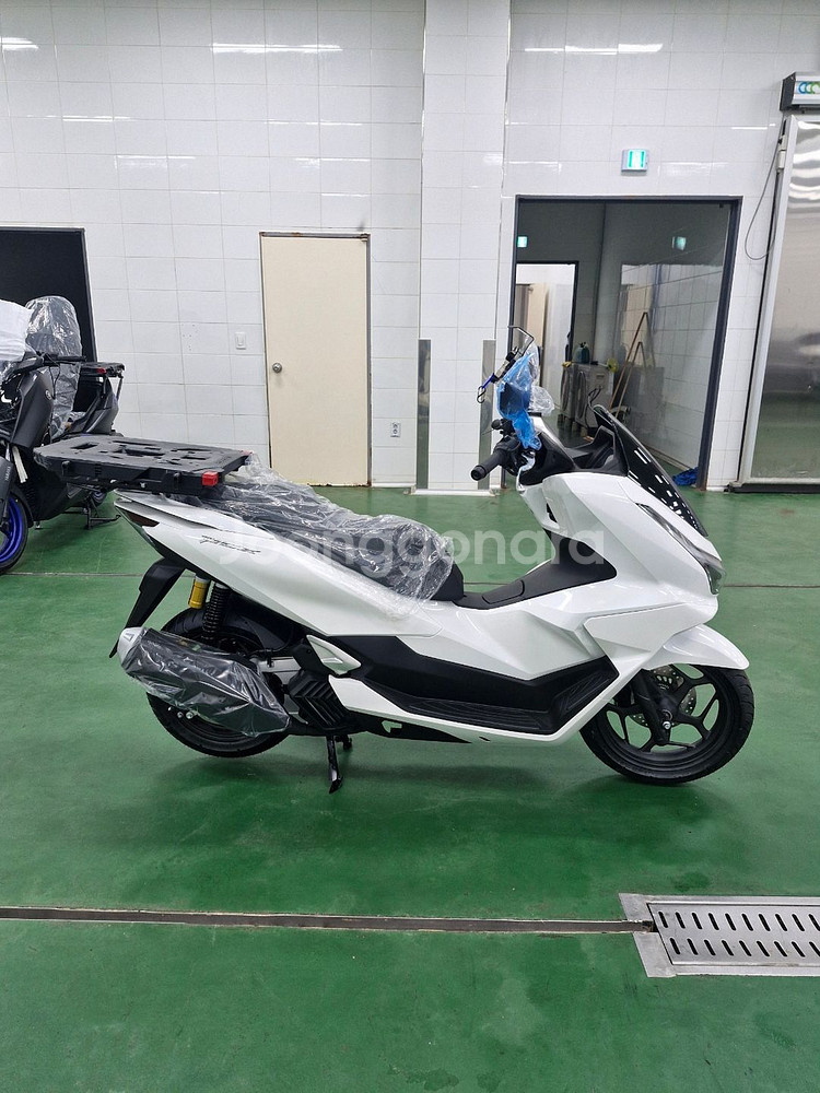 25년 신형 혼다 PCX125 배달 오토바이--2