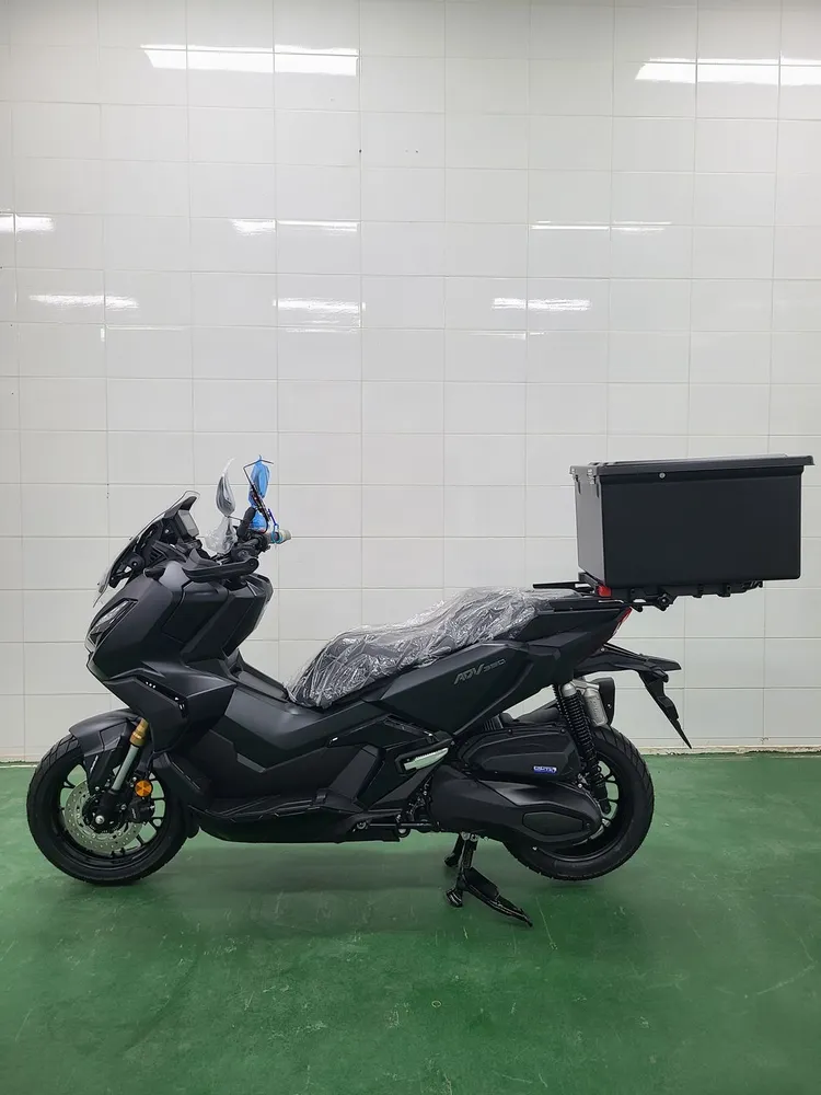 25년 혼다 ADV350 배달 오토바이 이미지