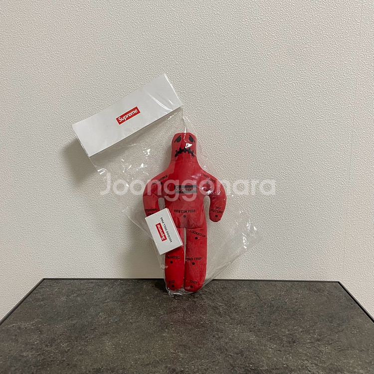 슈프림 부두 돌 레드 인형 세트 인테리어 소품--1