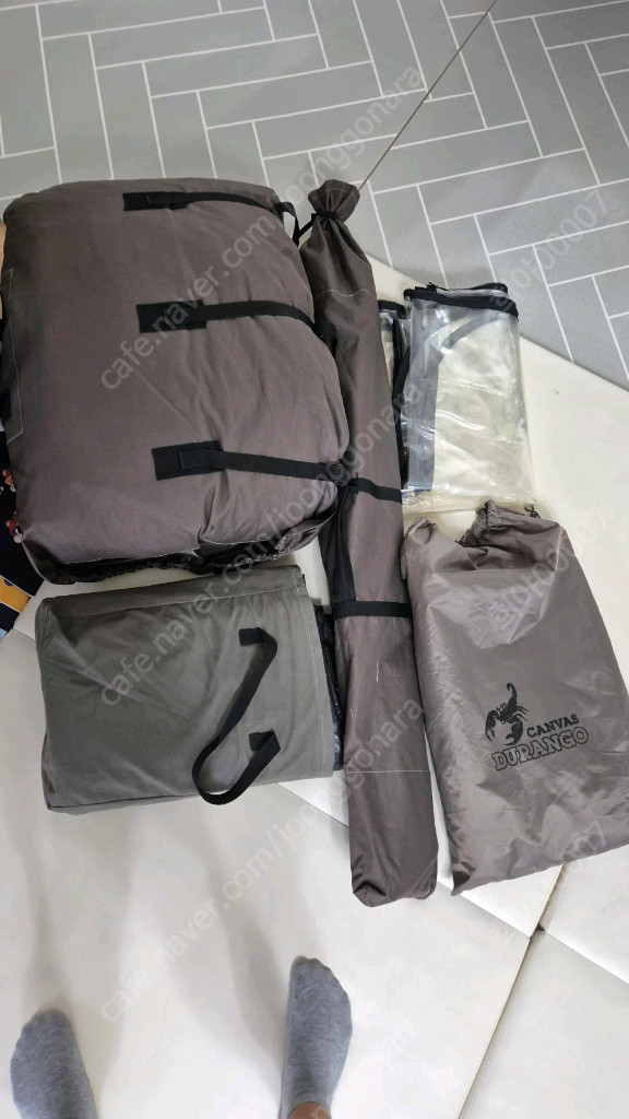 듀랑고 스크린하우스 텐트 루프 우레탄창 이미지