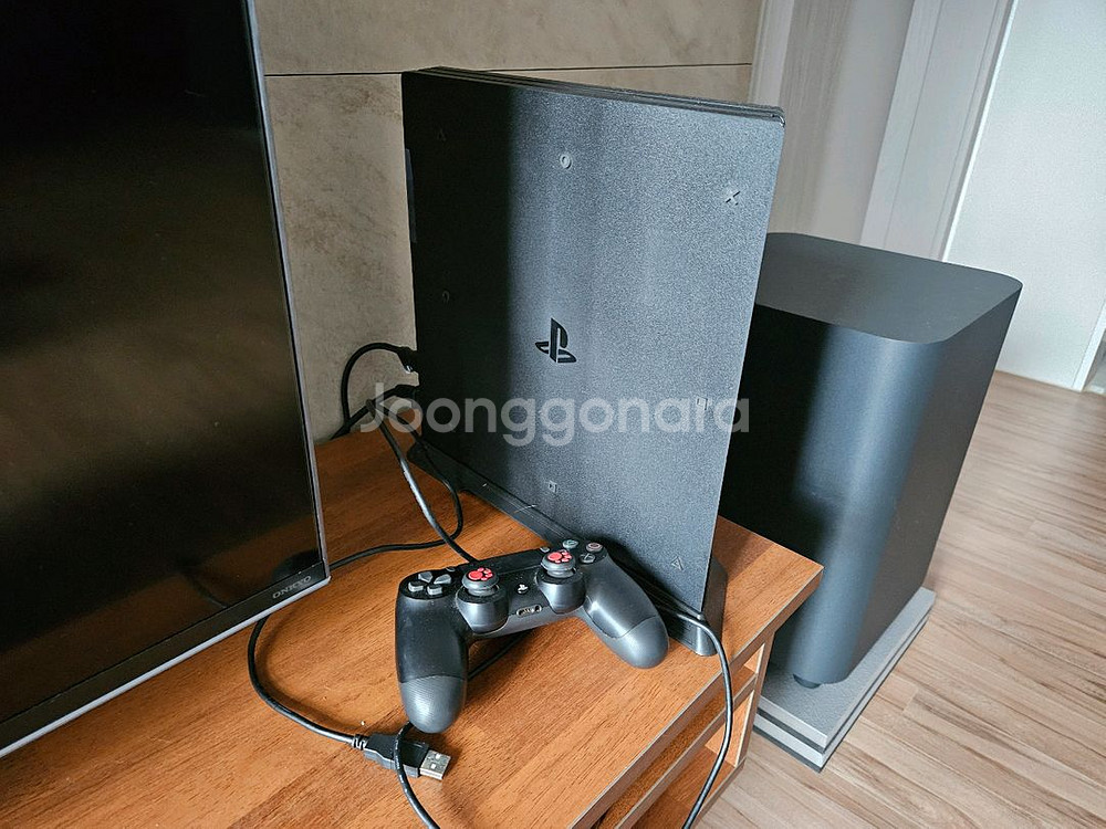 ps4 pro--0