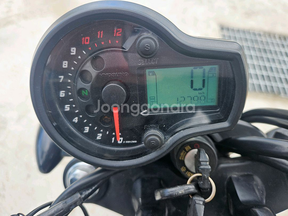 아퀼라125/18년식/1만키로/255만원--8