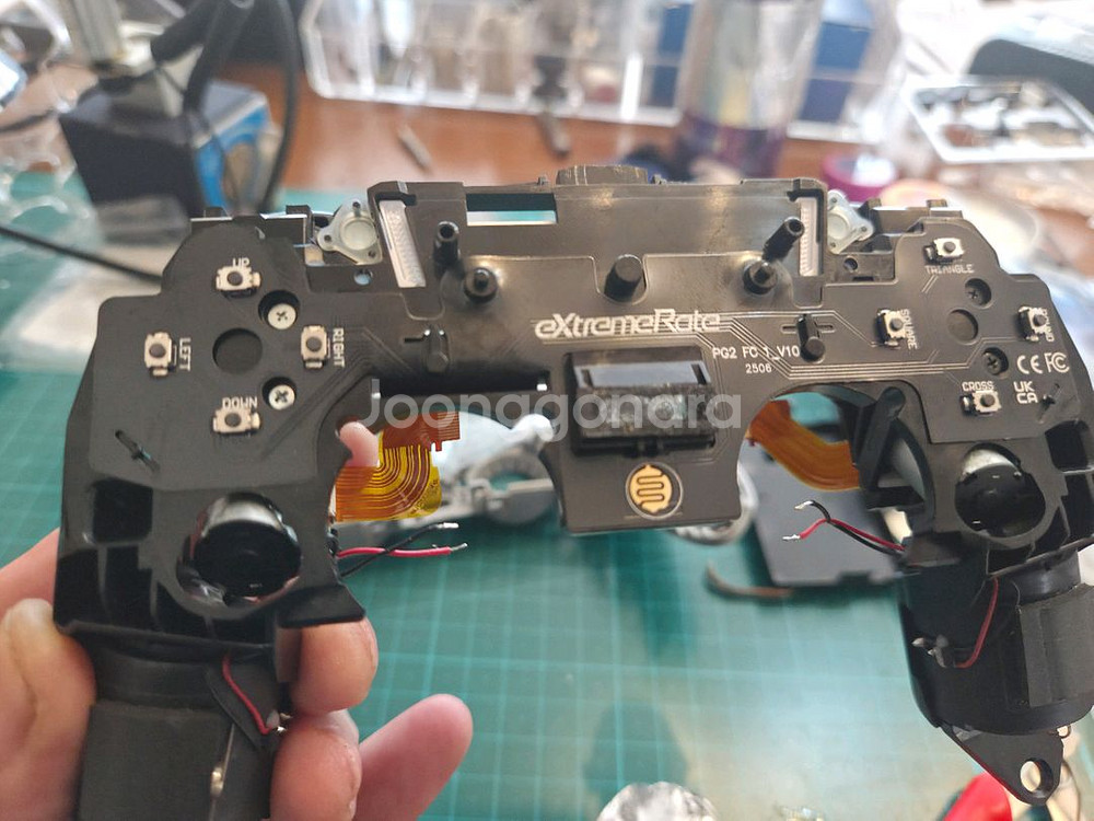 듀얼센스 커스텀제작품(tmr굴리킷,기계식8버튼)--4