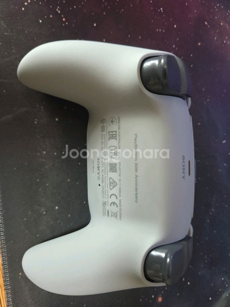 듀얼센스 커스텀제작품(tmr굴리킷,기계식8버튼)--2