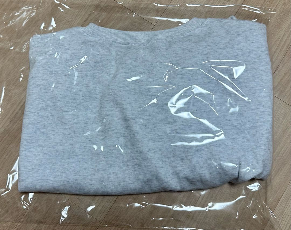 새상품 크롭맨투맨 학생맨투맨 간절기옷 사이즈55-77 이미지