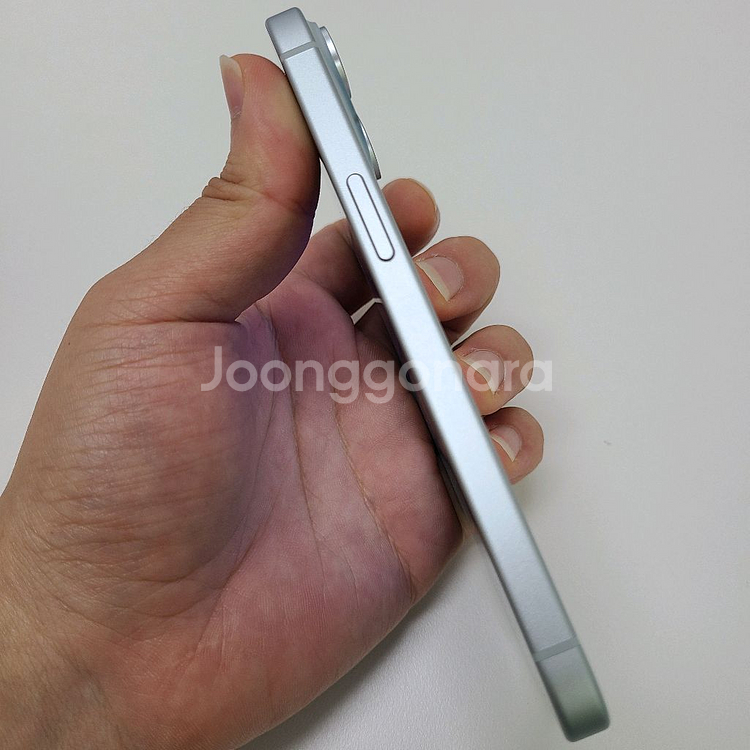 S급 아이폰 15 256기가 블루 팝니다!--2