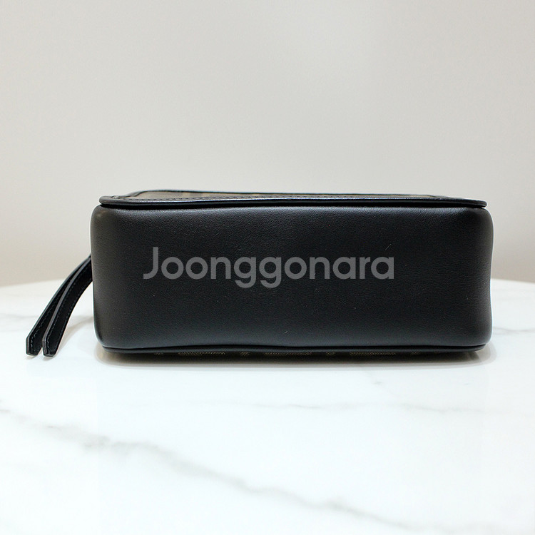 [명품다올동래] 펜디 미니 카메라백 8BS019--4