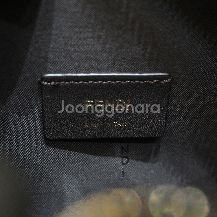 [명품다올동래] 펜디 미니 카메라백 8BS019--9