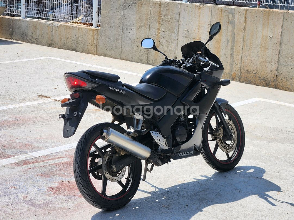 혼다CBR125 / 10년식 / 6만키로 / 85만원--5