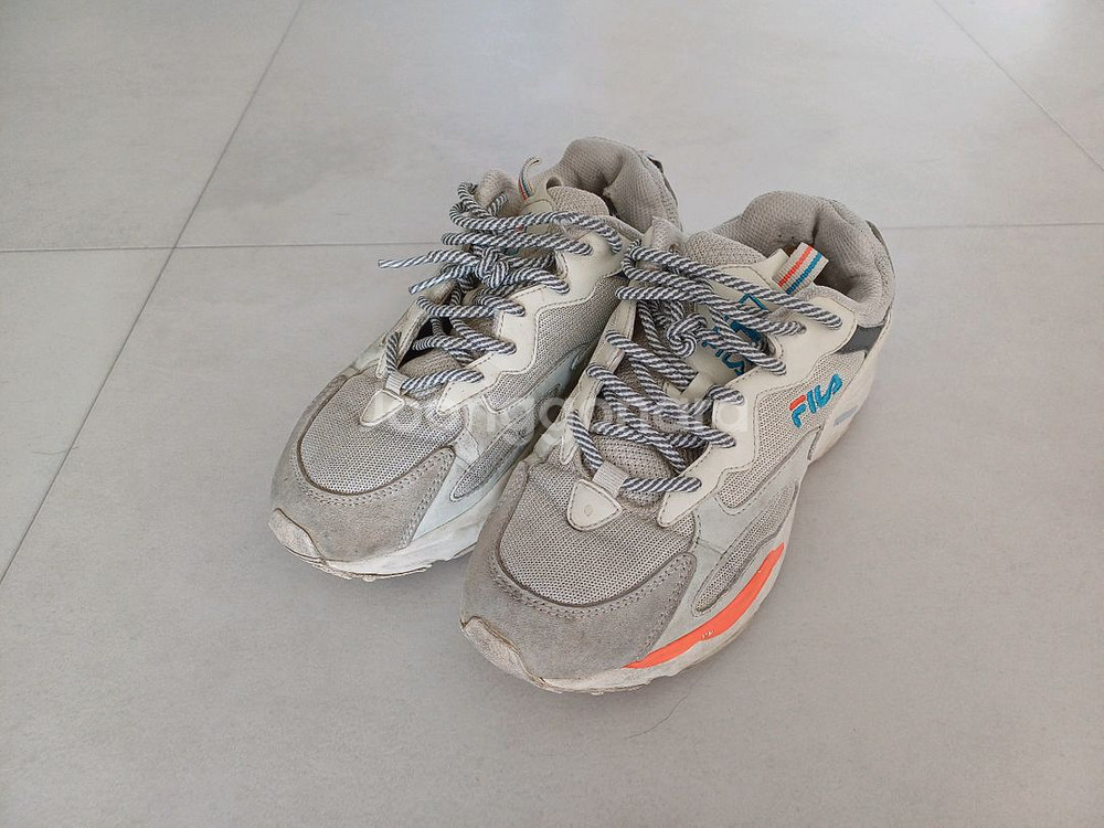 휠라 운동화235mm--0