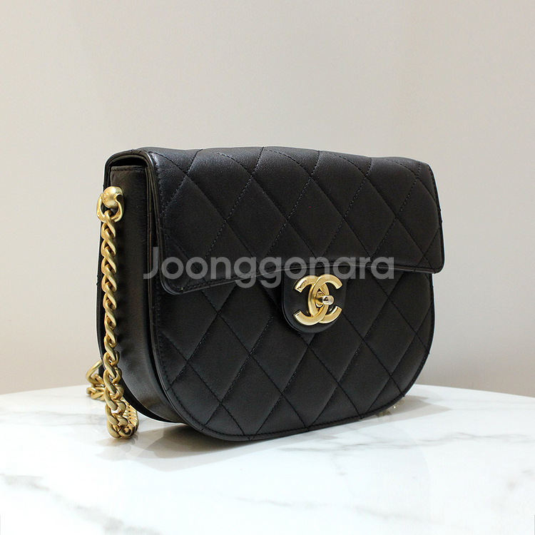 [명품다올동래] 샤넬 램스킨 스몰 메신저백 AS2485--1